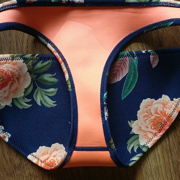 Triangl - Bikini - Picture 5 of 6